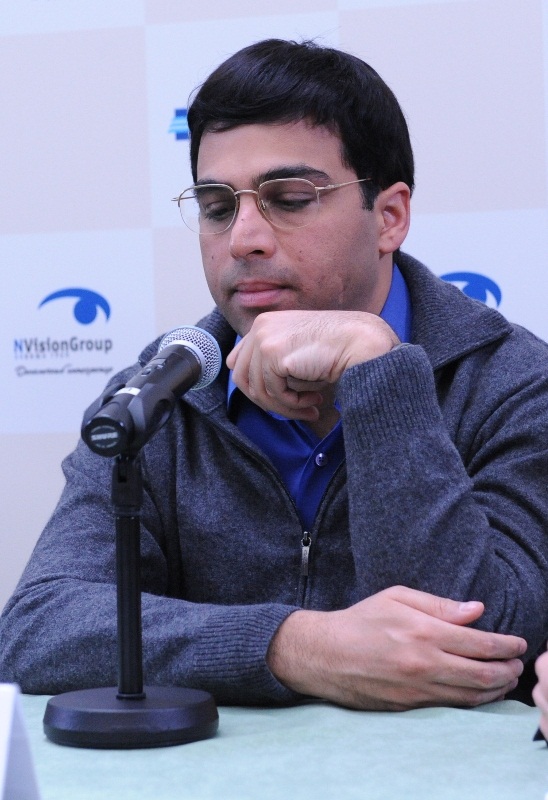  פניו העגומות  של וישי אנאנד אומרות הרבה  
